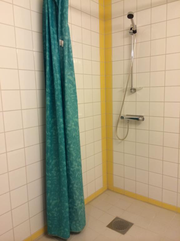 Vormsund Golf Hotell Bed Breakfast Room photo