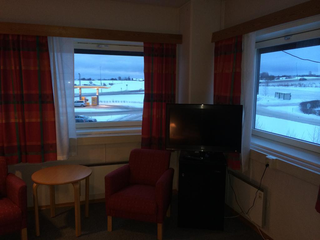 Vormsund Golf Hotell Bed Breakfast Room photo